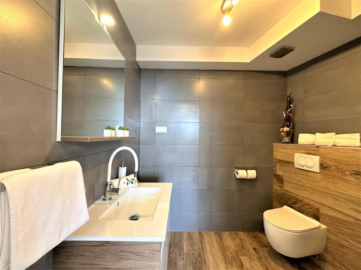Hillside Apartment Volosko Abbázia Kültér fotó