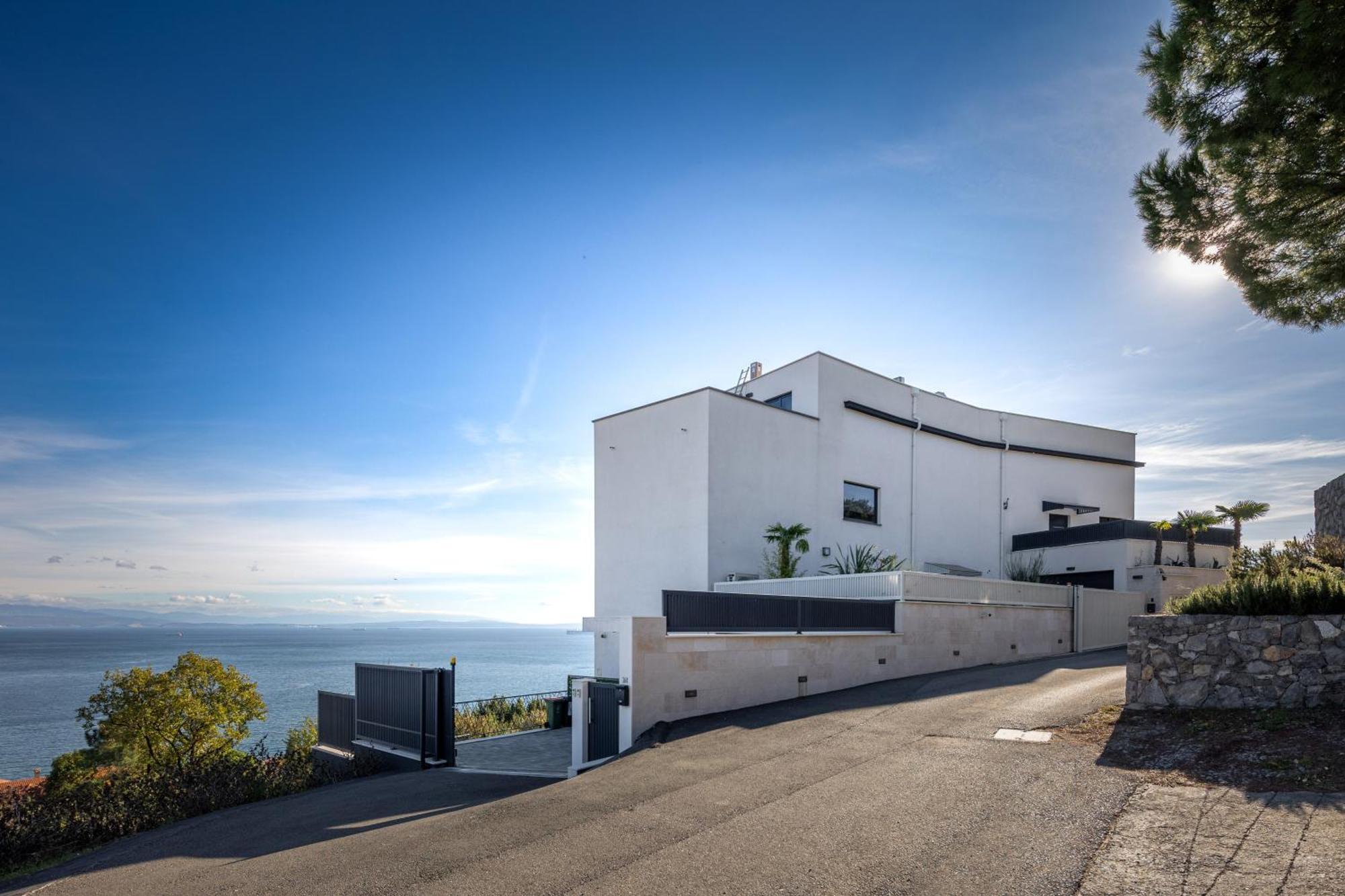 Hillside Apartment Volosko Abbázia Kültér fotó